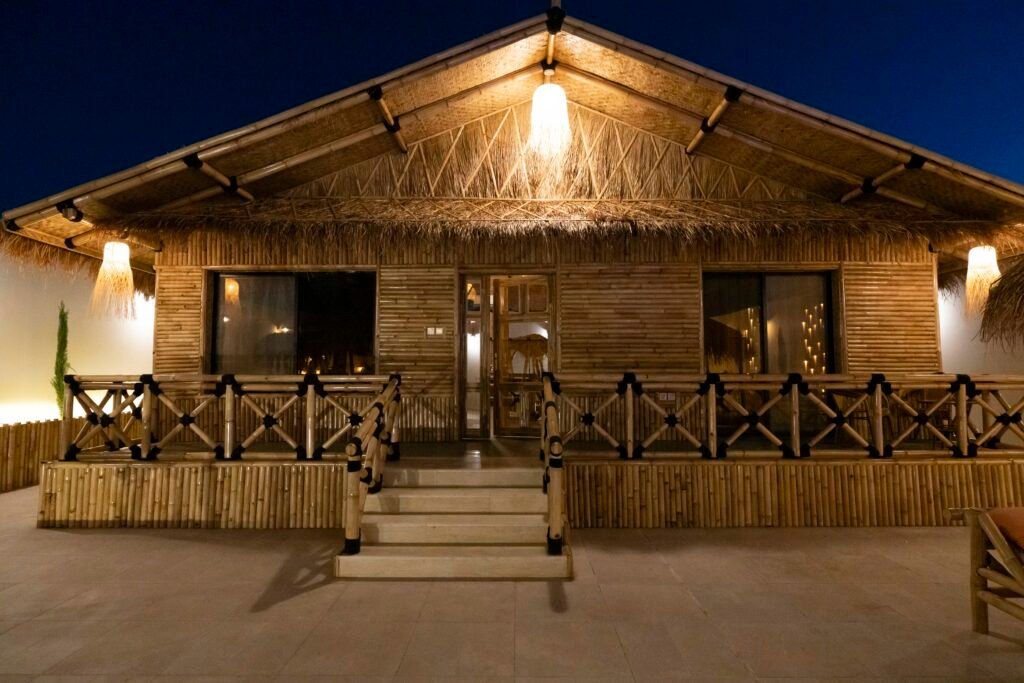 كوخ خشبي للبيع