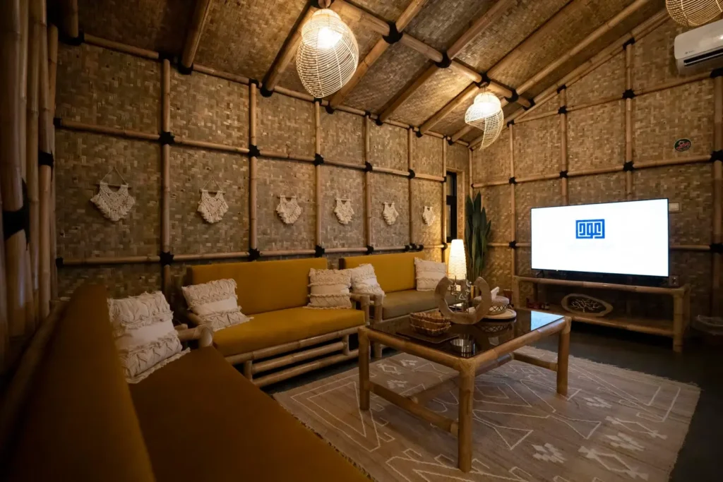 ديكور ريفي بأسقف عالية